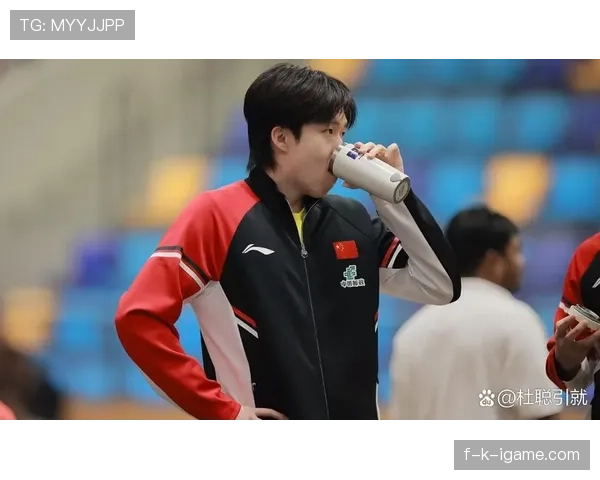 王楚钦家里健身房比我小区会所还大，刷到那一刻既尴尬又想点赞